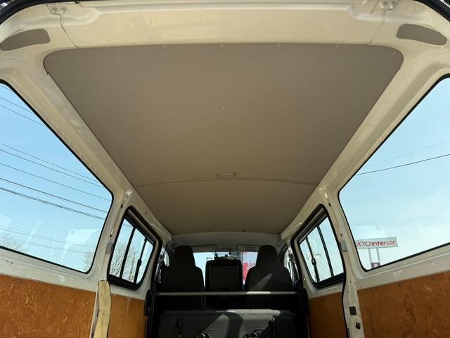 0903990A30260305W00215.jpg