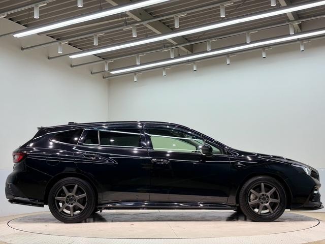 1000819A30260912W00204.jpg