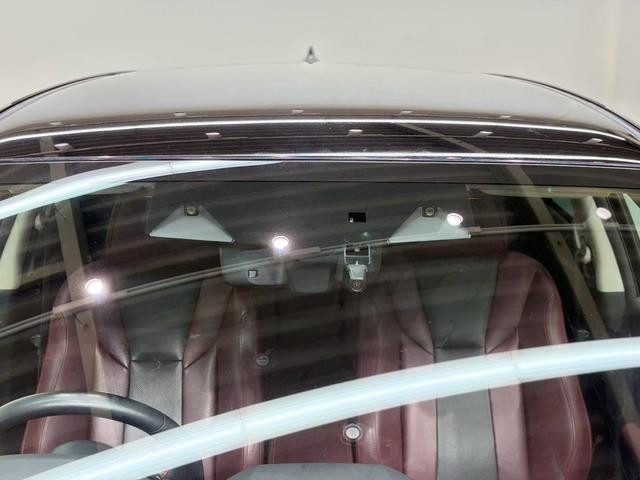 1000819A30260912W00209.jpg