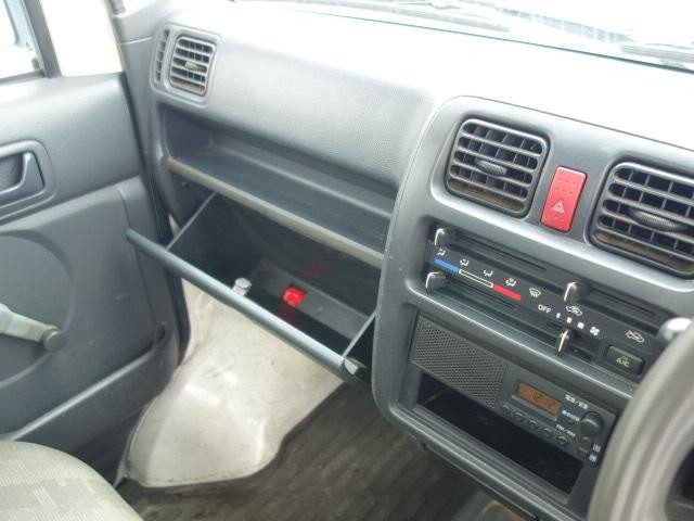 0550895A30260910W00505.jpg