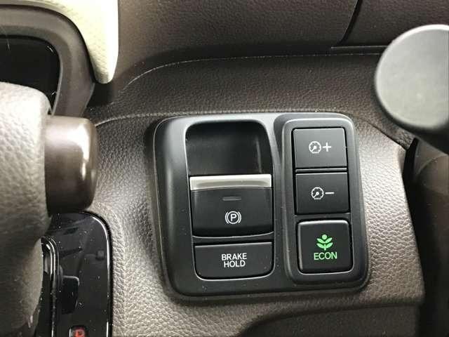 0551463A30260928W00106.jpg