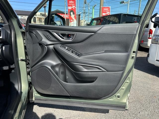 0561411A30261026W00207.jpg