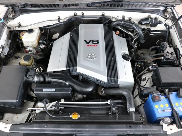 0560694A30260727W00210.jpg
