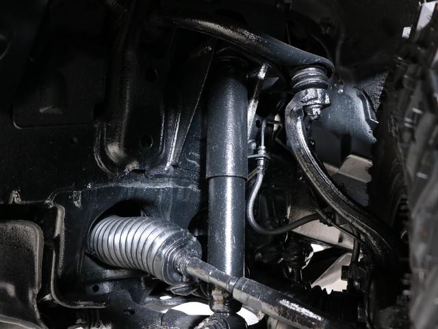 0560694A30260727W00219.jpg