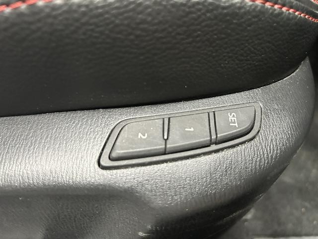 0704328A30260730W00112.jpg