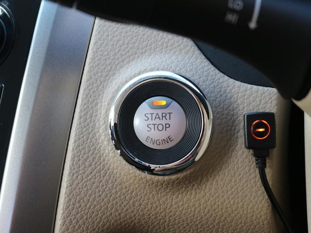 0561141A30260808W00217.jpg