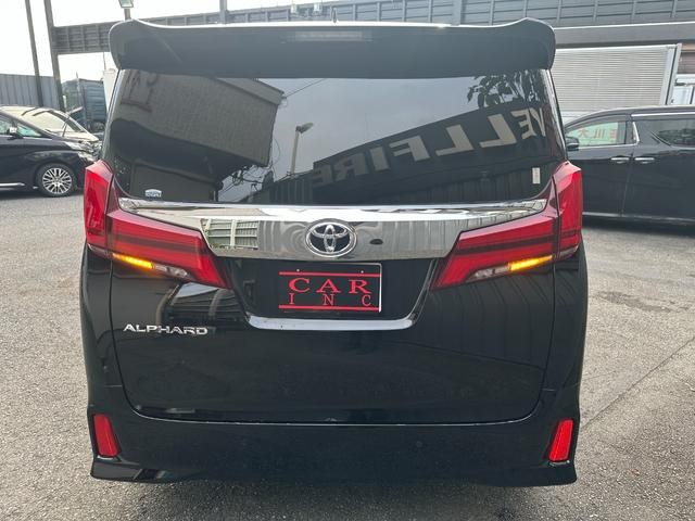 0560617A30260919W00304.jpg