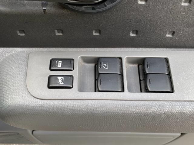 0401925A30260903W00114.jpg