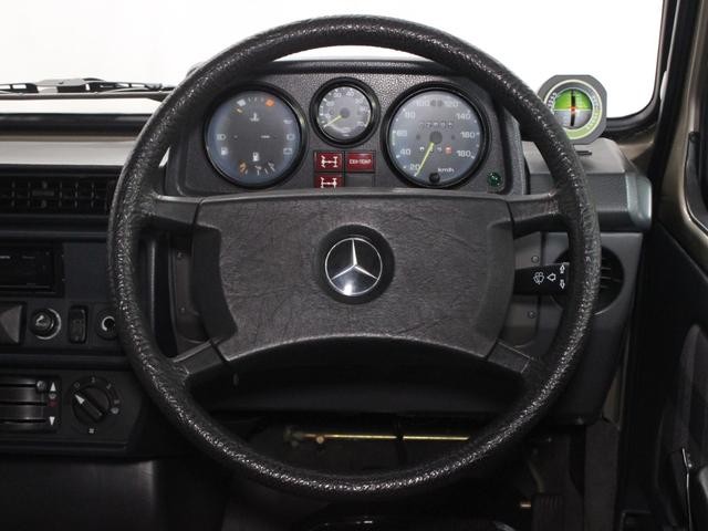 9572641A30260913W00118.jpg
