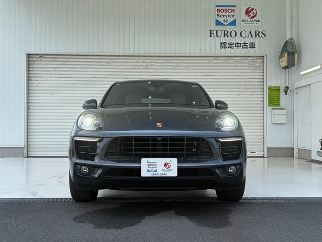 1101538A30260726W00201.jpg