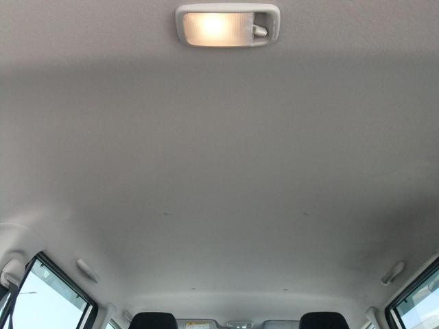 0903842A30260415W00219.jpg