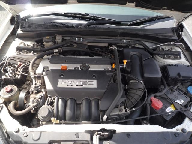 0504290A30260418W00117.jpg