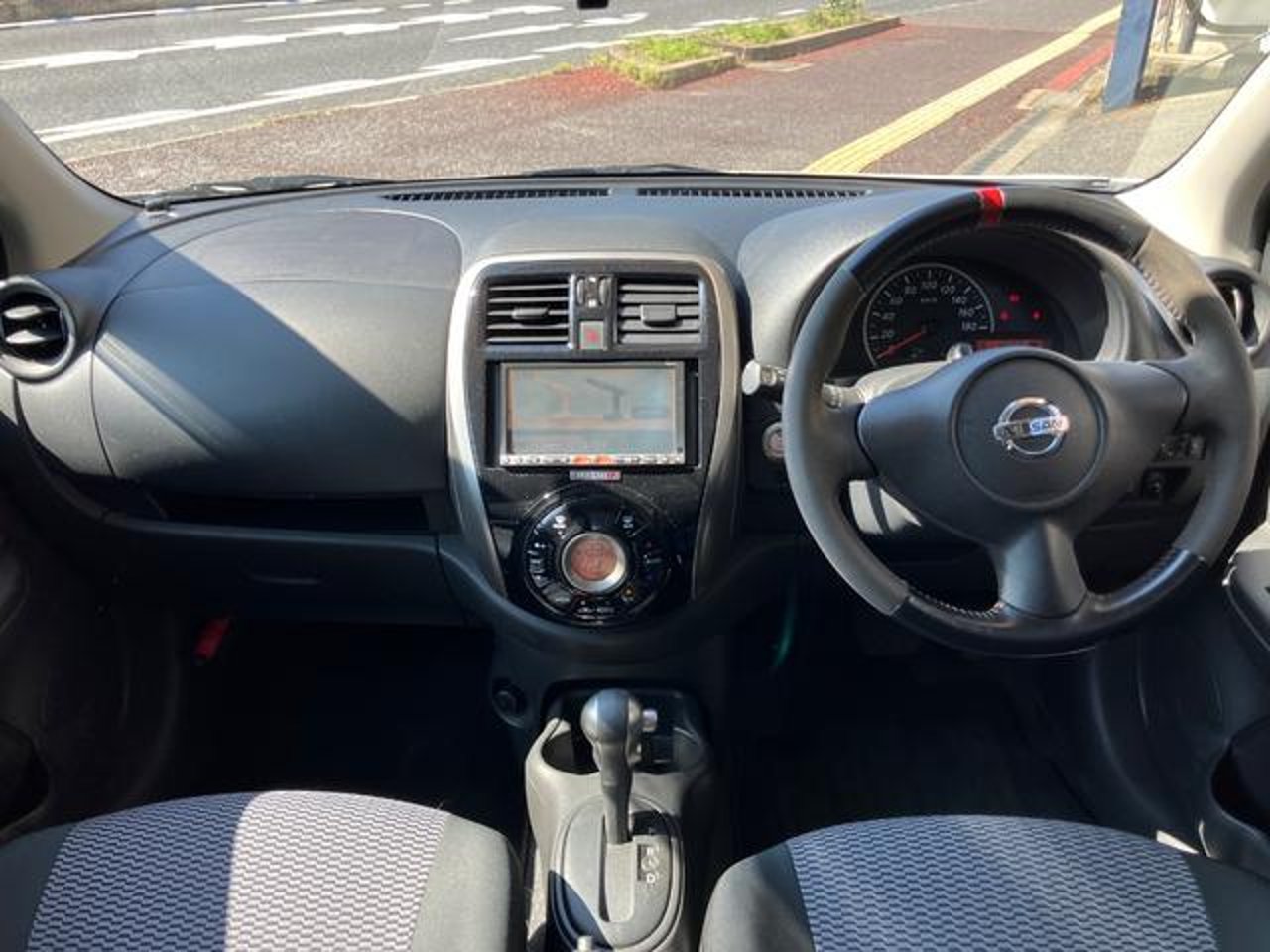 2020 Nissan March, photo 2 of 2