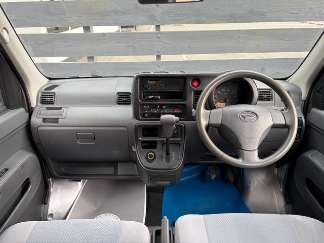 0800026A30260821W00115.jpg