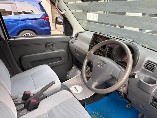 0800026A30260821W00116.jpg