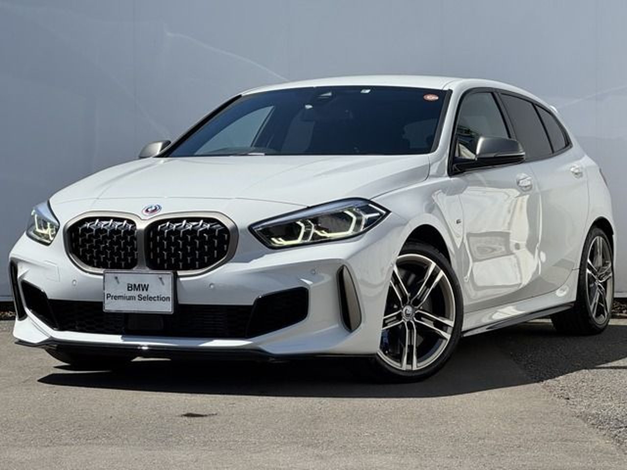 2023 BMW 1, photo 1 of 1