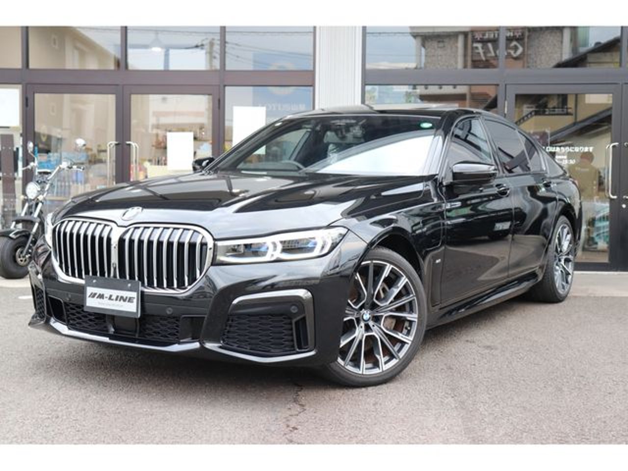 2021 BMW 7, photo 1 of 1