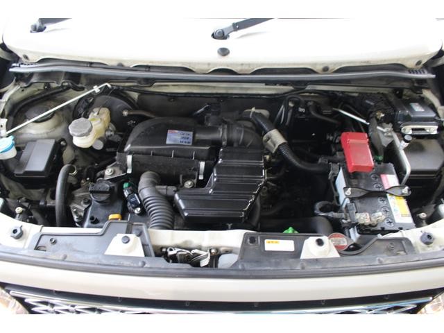 0509884A30260929W00315.jpg