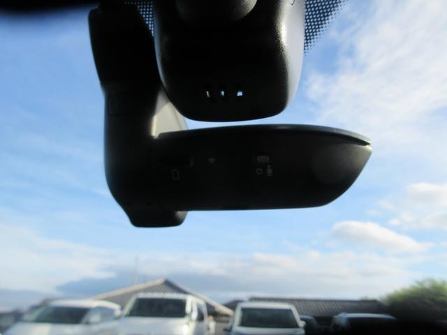 0403618A30260831W00104.jpg