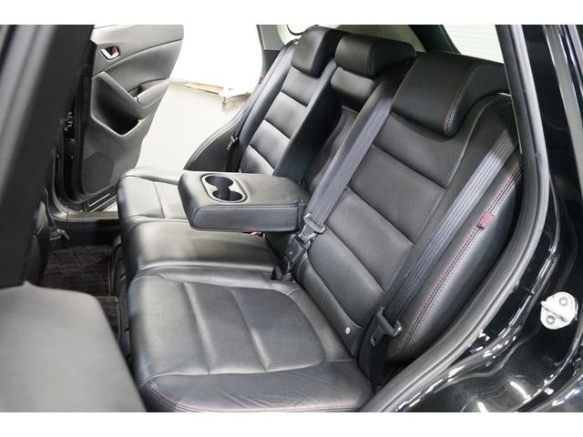 1002180A30260905W00115.jpg