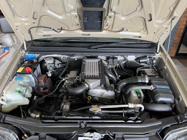 0803023A30260424W00116.jpg