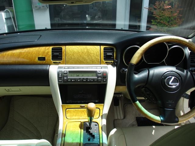 0803064A30260820W00103.jpg