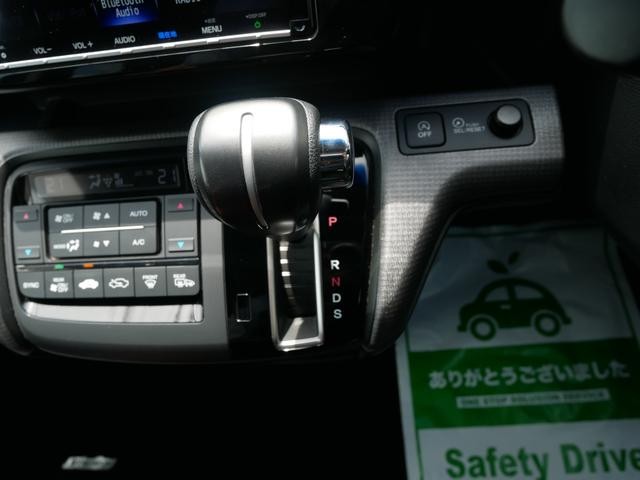 0600259A30260809W00109.jpg