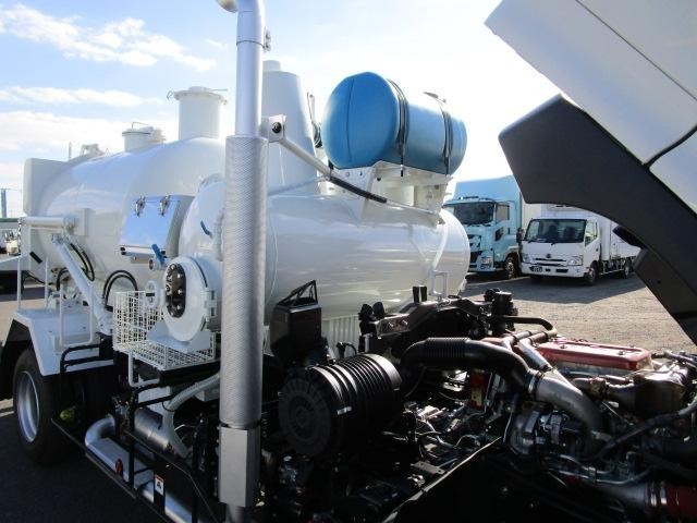 550fbaf2bccf718f1fea489670dd8952.jpg