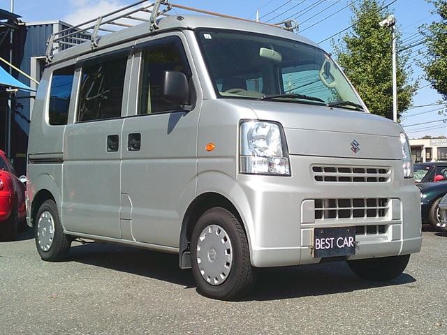 0560915A30261012W00101.jpg