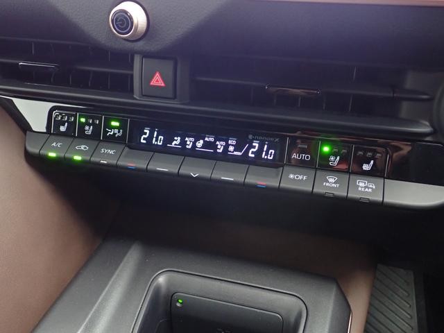 0509002A30260930W00107.jpg