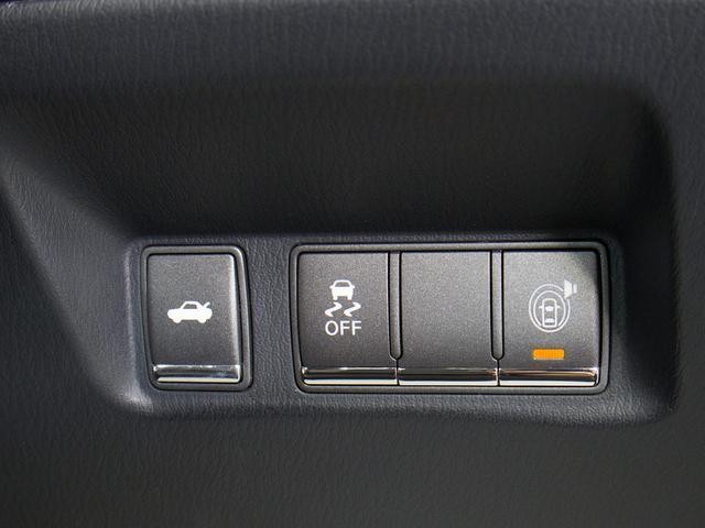 0560700A30260921W00115.jpg