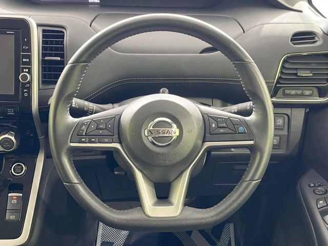 4895f561e14eb43a3d26b85b94376bd3.jpg
