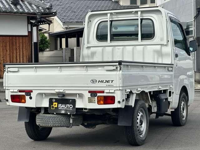 26609367_carP_l_3.jpg