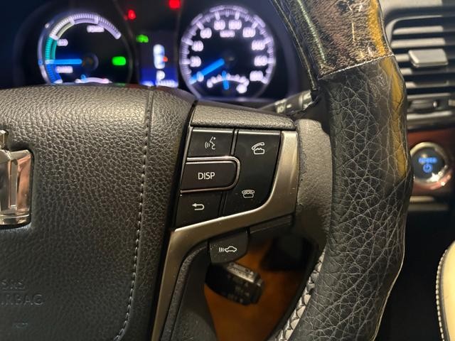 1101838A30260424W00104.jpg