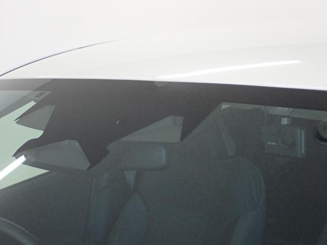 0509002A30261012W00119.jpg