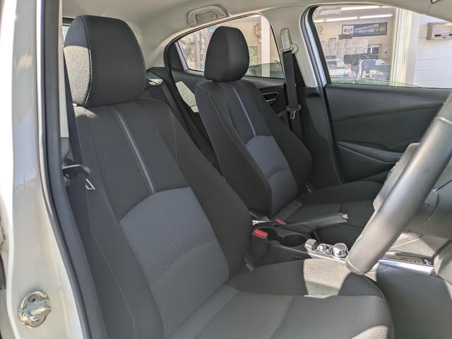 0204992A30261003W00208.jpg