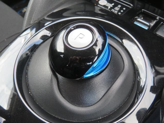 0610025A30260809W00117.jpg