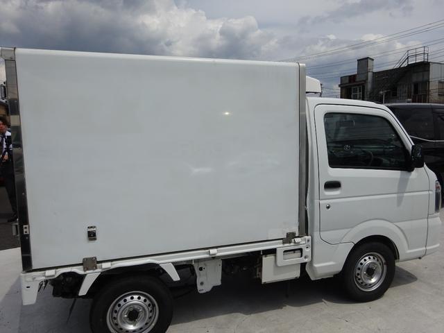 228cb91497f15e0de8c7b370baca846e.jpg