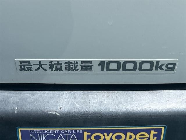 1100771A30260904W01117.jpg