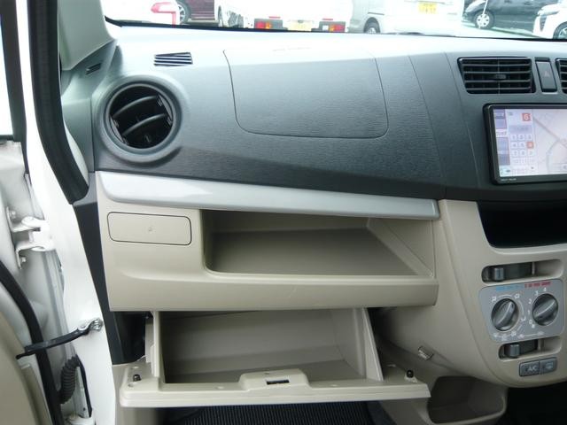 0500692A30260928W00103.jpg
