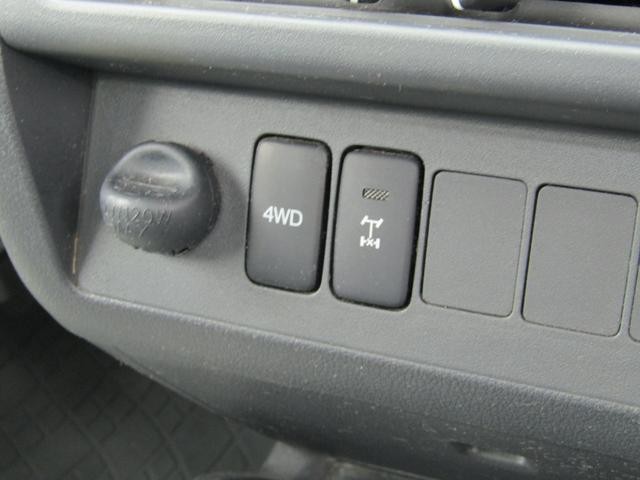 0403269A30260910W01017.jpg