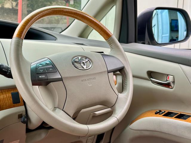 0541970A30260701W00611.jpg