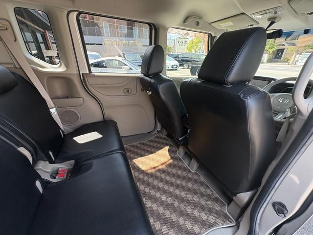 0707854A30260823W00112.jpg