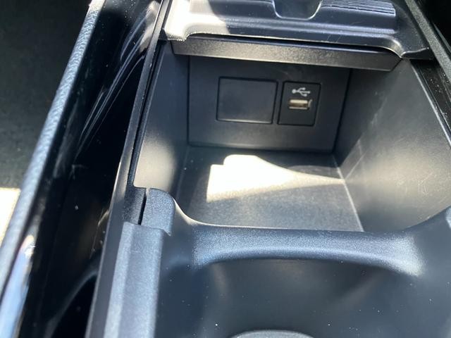 0900220A30260725W00517.jpg