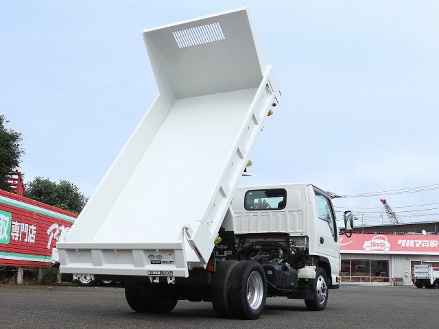 0efac1991769f243766d97e286ceb8b9.jpg