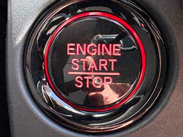 0701359A30261009W01210.jpg