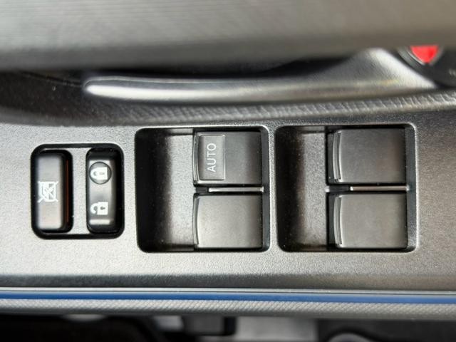 0700718A30260809W00215.jpg