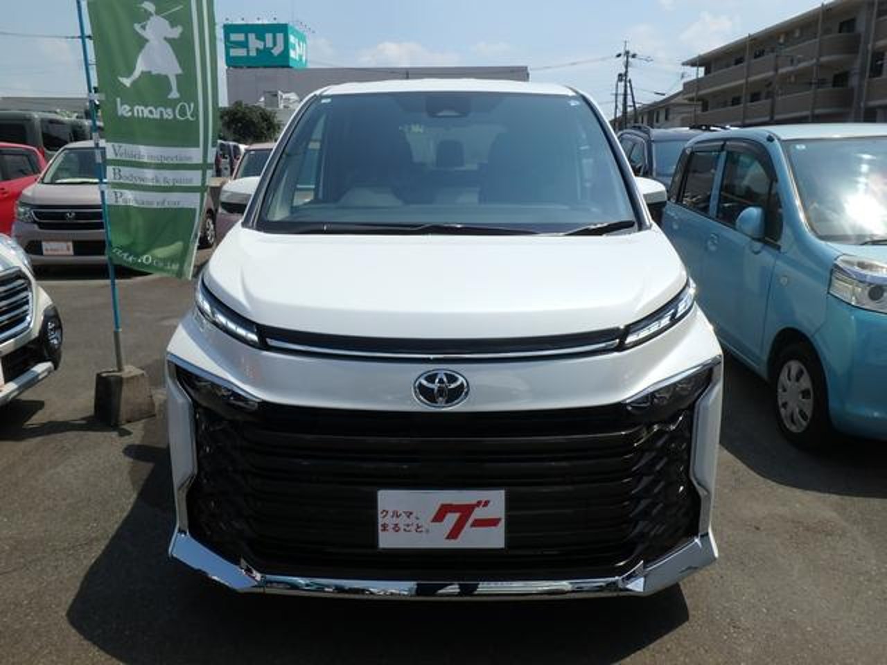 2026 Toyota Voxy, photo 1 of 1