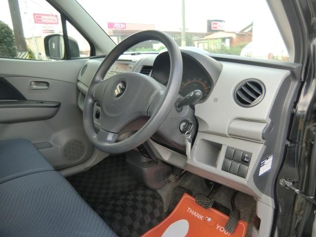 0208524A30261011W00317.jpg