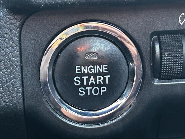 0901504A30261008W00214.jpg